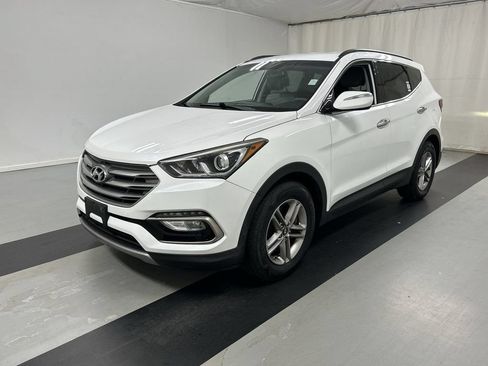 Used 2017 Hyundai Santa Fe Sport w/ 2.4L Value Package 06 AWD/4WD image 5