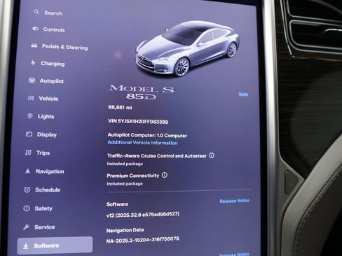 Used 2015 Tesla Model S 85D AWD/4WD image 24
