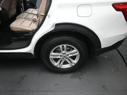 Certified 2024 Ford Explorer XLT w/ Equipment Group 202A AWD/4WD image 12