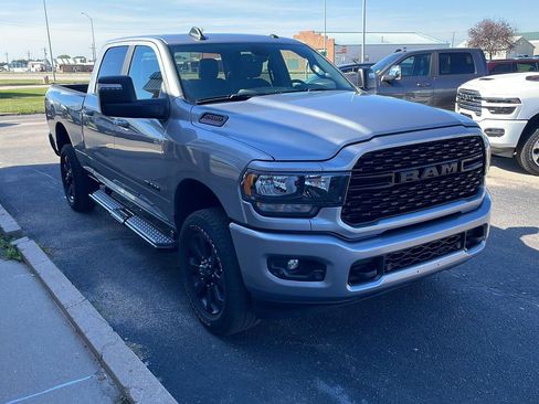 Used 2024 RAM 2500 Big Horn w/ Night Edition image 4