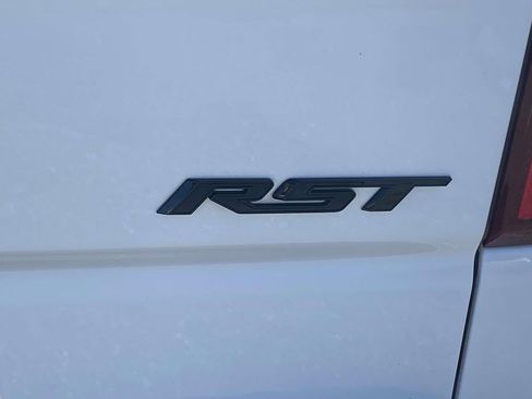 Used 2024 Chevrolet Silverado 1500 RST w/ Redline Edition AWD/4WD image 10