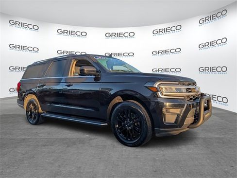 Certified 2022 Ford Expedition Max XLT image 1