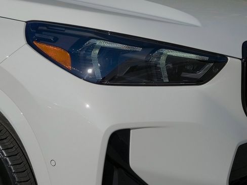 New 2026 BMW X1 xDrive28i w/ Technology Package image 8