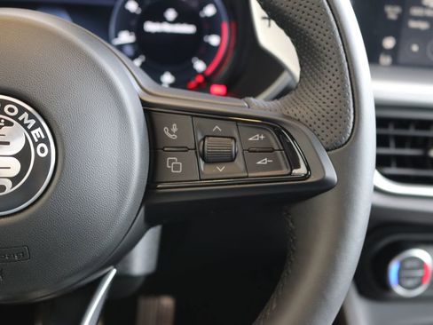 New 2025 Alfa Romeo Stelvio Sprint image 37