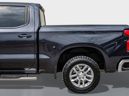 Used 2024 Chevrolet Silverado 1500 LT w/ Z71 Off-Road Package image 11
