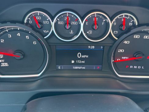 Used 2020 Chevrolet Silverado 1500 LT w/ All-Star Edition RWD image 9