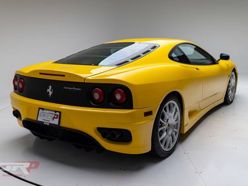 Used 2004 Ferrari 360 Challenge Stradale RWD image 3