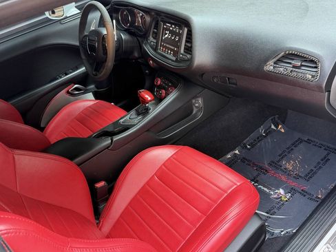 Used 2022 Dodge Challenger R/T Scat Pack RWD image 27