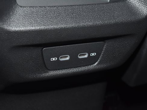 New 2026 Volkswagen Tiguan SE AWD/4WD image 16