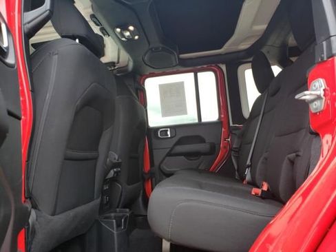 Used 2021 Jeep Wrangler Unlimited Sahara image 14