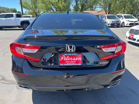 Used 2021 Honda Accord Sport image 9