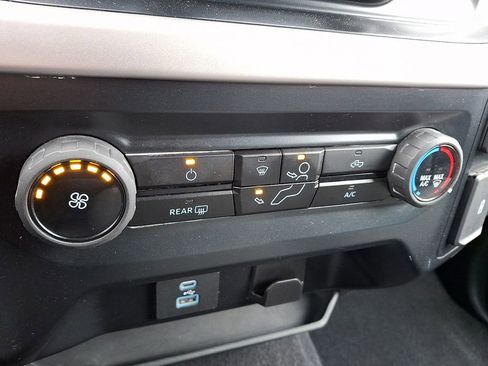 Used 2023 Ford F150 XLT image 17