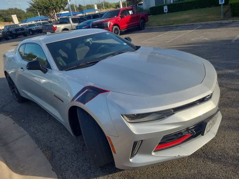 Used 2018 Chevrolet Camaro LT w/ Redline Edition RWD image 4