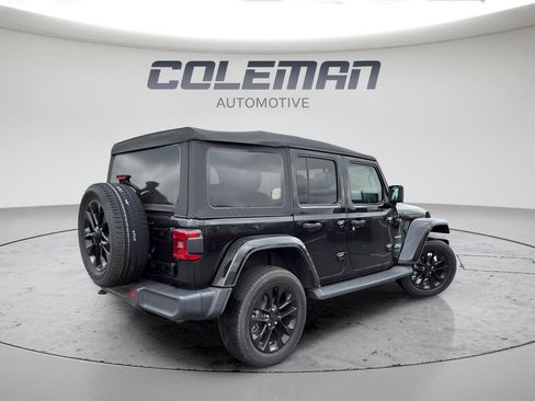 Used 2021 Jeep Wrangler Unlimited Sahara w/ Cold Weather Group image 5