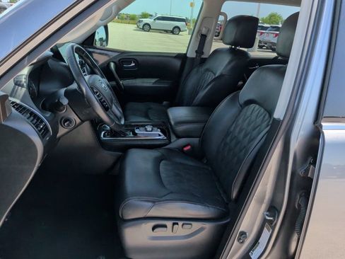 Used 2023 Nissan Armada Platinum w/ Captain's Chairs Package RWD image 13