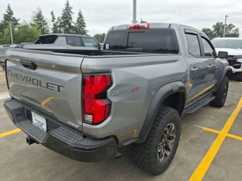 Used 2024 Chevrolet Colorado ZR2 w/ ZR2 Convenience Package III AWD/4WD image 7