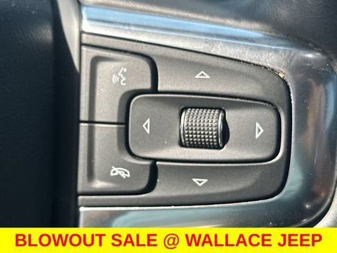 Used 2020 Chevrolet Blazer LT FWD image 38