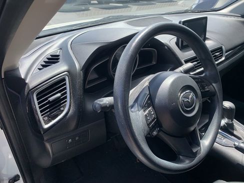 Used 2016 MAZDA MAZDA3 i Sport FWD image 16