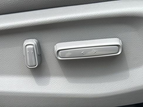 Used 2019 Honda Odyssey EX-L image 18
