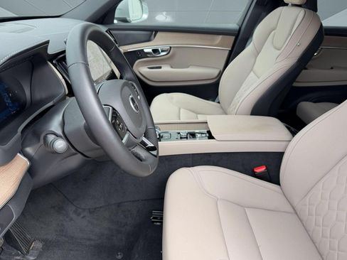 Certified 2026 Volvo XC90 B6 Plus w/ Protection Package Premier AWD/4WD image 5