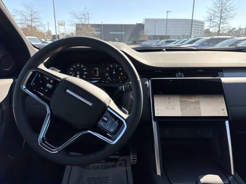 New 2026 Land Rover Discovery Sport Landmark image 14