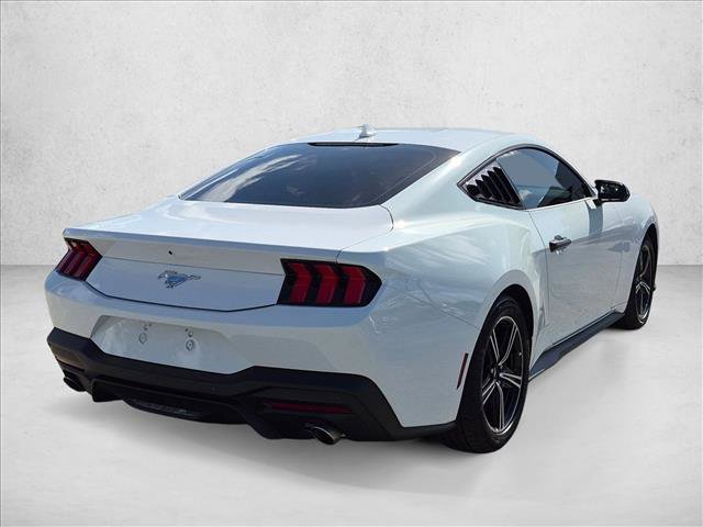 Used 2025 Ford Mustang Coupe RWD image 5