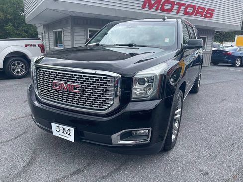 Used 2015 GMC Yukon XL Denali w/ Premium Package image 3