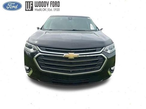 Used 2021 Chevrolet Traverse Premier w/ LPO, Floor Liner Package FWD image 2
