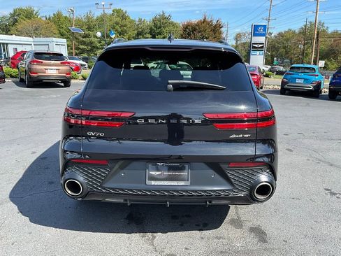 Used 2025 Genesis GV70 3.5T Sport w/ Sport Advanced Package image 6