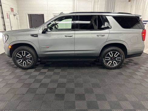 Used 2024 GMC Yukon AT4 w/ Technology Package AWD/4WD image 6