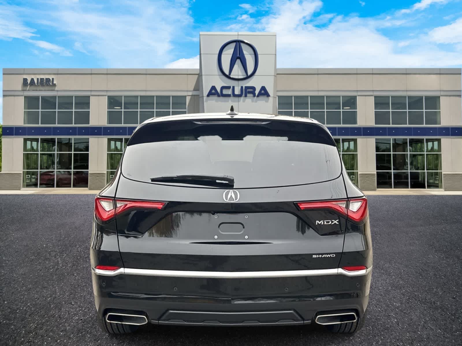 Used 2023 Acura MDX w/ Technology Package AWD/4WD image 4