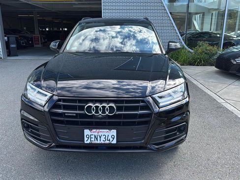 Used 2020 Audi Q5 Prestige w/ Prestige Package AWD/4WD image 3