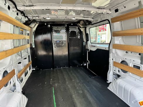 Used 2024 Ford Transit 250 Low Roof w/ Exterior Upgrade Package image 34