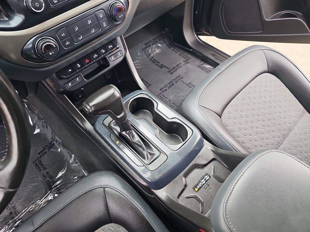 Used 2019 Chevrolet Colorado Z71 AWD/4WD image 23