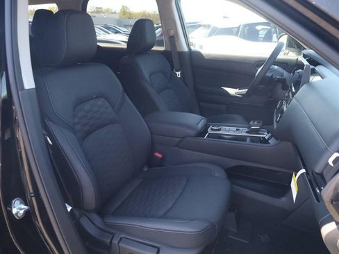 New 2026 Nissan Pathfinder SV image 20