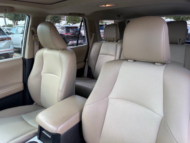 Used 2016 Toyota 4Runner SR5 Premium RWD image 13