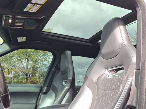 Used 2018 Land Rover Range Rover Sport SVR image 24