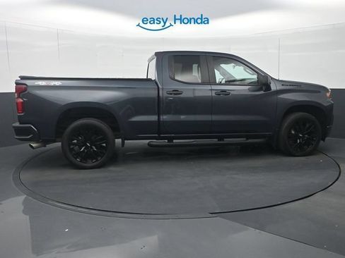 Used 2020 Chevrolet Silverado 1500 Custom w/ Custom Value Package AWD/4WD image 8