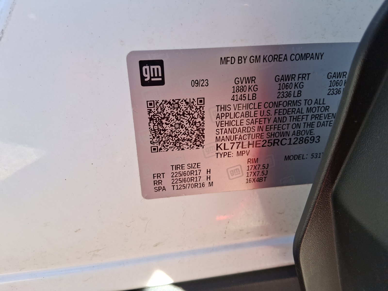 Used 2024 Chevrolet Trax LT w/ Driver Confidence Package FWD image 18