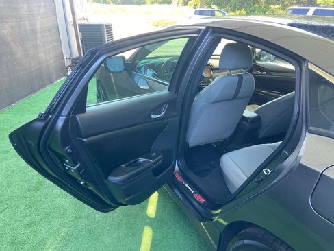 Used 2017 Honda Civic LX image 38