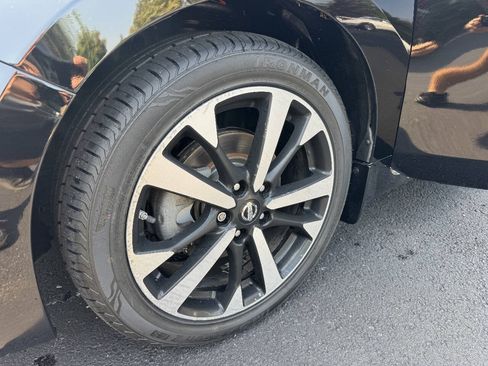Used 2018 Nissan Altima 2.5 SR FWD image 18