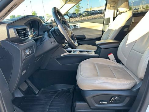 Used 2020 Ford Explorer Limited w/ Class III Trailer Tow Package RWD image 24