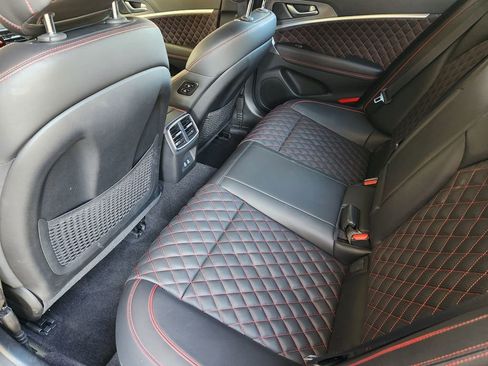 Used 2025 Genesis G70 3.3T Advanced w/ Sport Prestige Package image 31