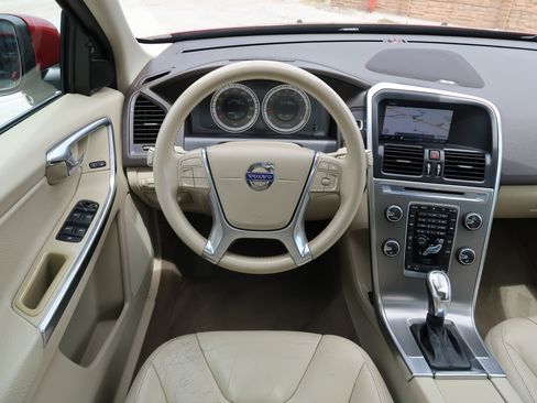 Used 2013 Volvo XC60 3.2 AWD/4WD image 12