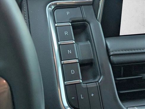 Used 2023 Chevrolet Tahoe High Country RWD image 7