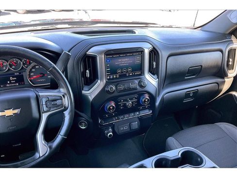 Used 2021 Chevrolet Silverado 1500 LT AWD/4WD image 7