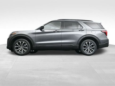 New 2026 Ford Explorer ST-Line image 24