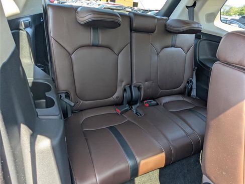 Used 2023 Honda Pilot Elite image 13