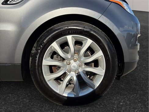 Used 2017 Land Rover Range Rover Sport HSE image 13