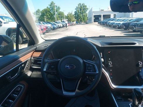 Used 2020 Subaru Outback Touring w/ Popular Package #2 AWD/4WD image 10